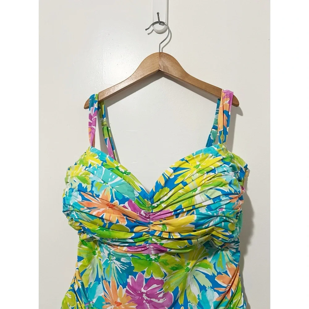 Bleu by Rod Beattie Plus Size Floral Shirred Bandeau Swimsuit Size 22W - Picture 5 of 9